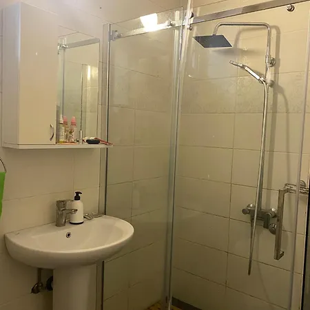 Niva Guest house *
